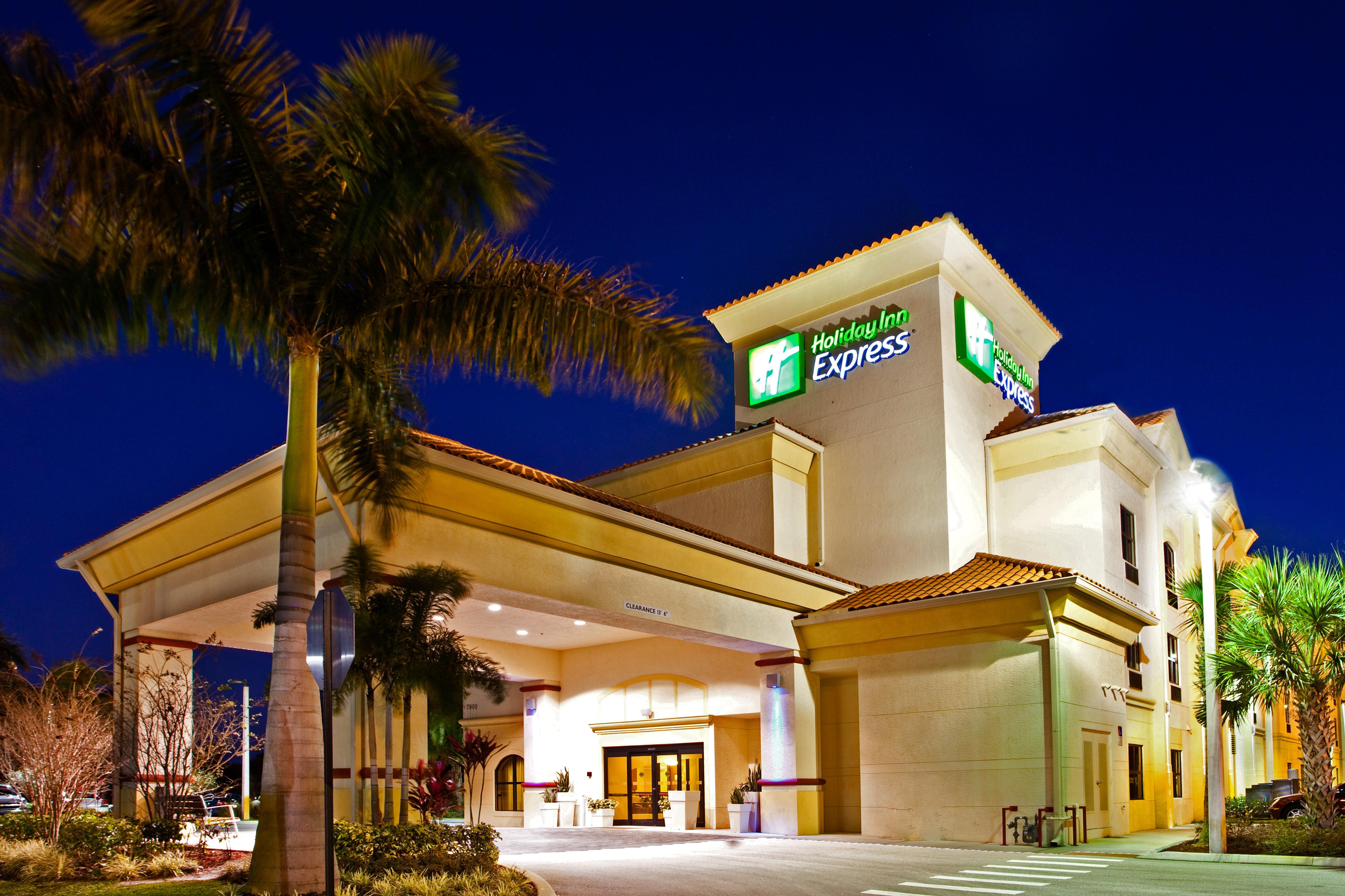 Holiday Inn Express Stuart By Ihg Palm City Exterior photo