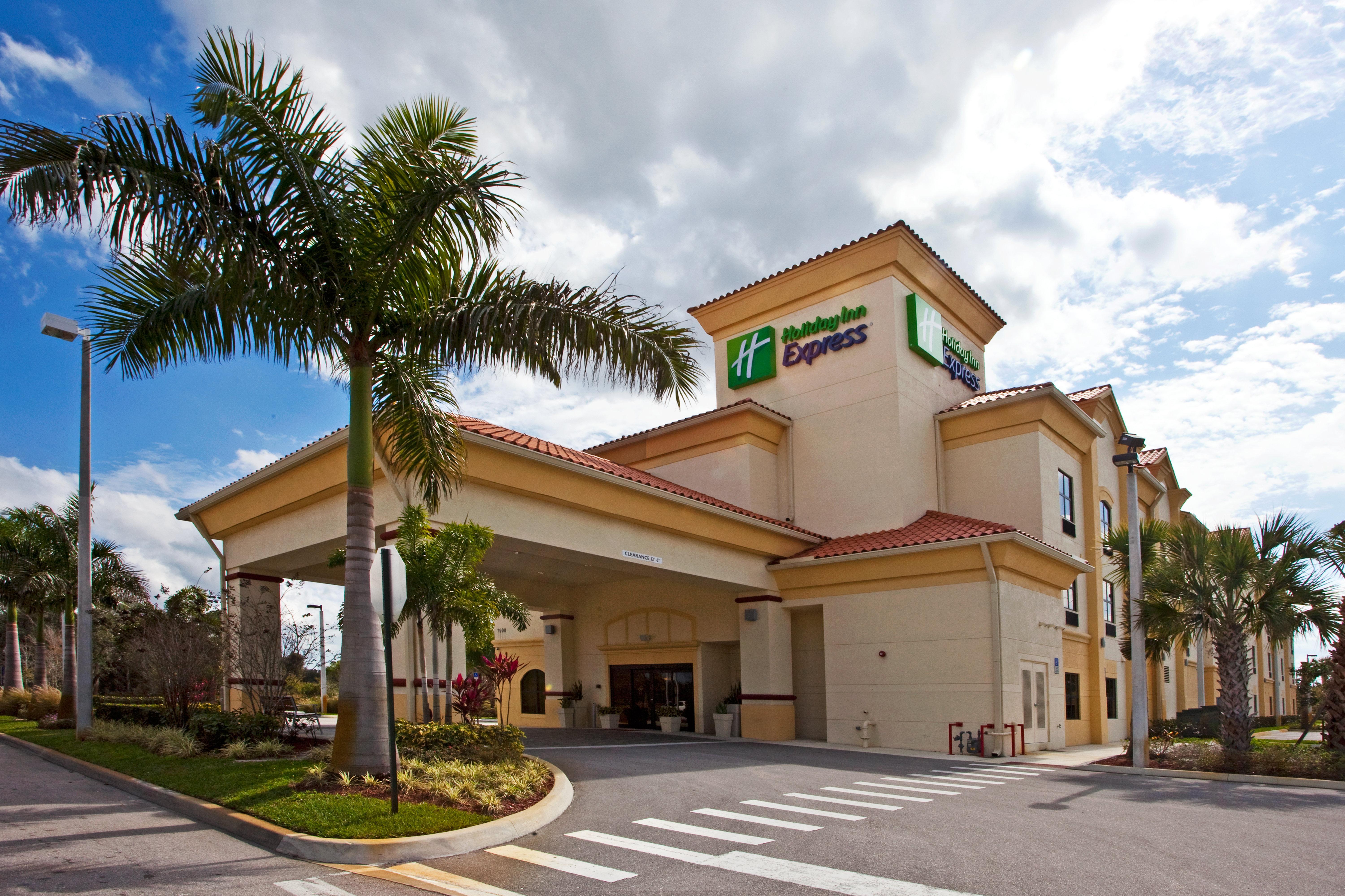 Holiday Inn Express Stuart By Ihg Palm City Exterior photo